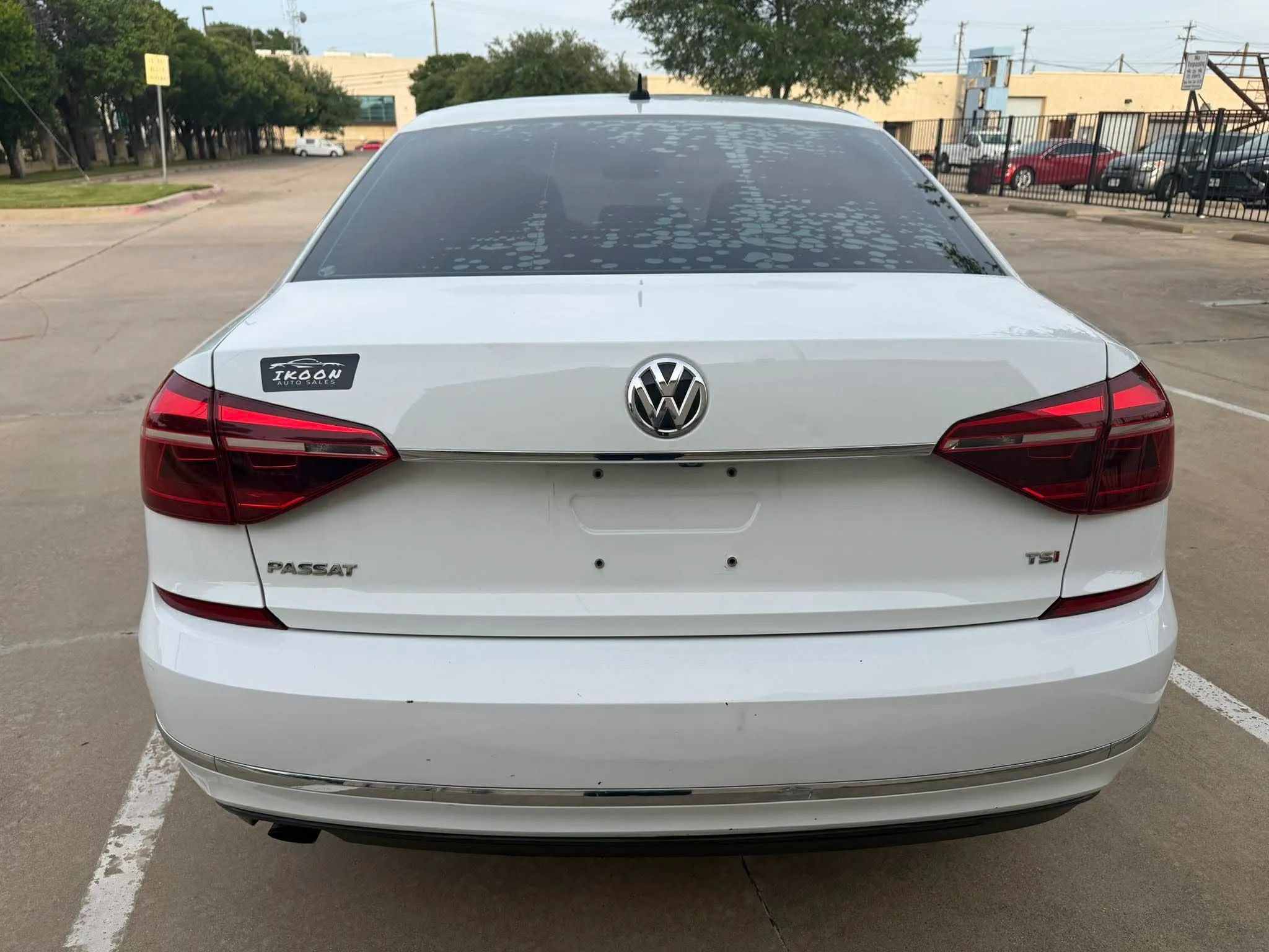 Used 2017 Volkswagen Passat 1.8T S FWD image 7