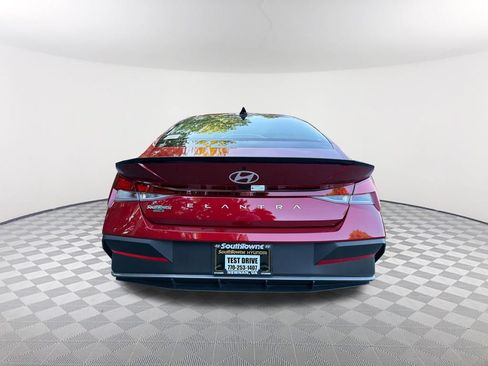 Used 2025 Hyundai Elantra Sport FWD image 6
