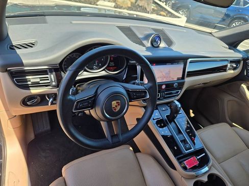 Used 2023 Porsche Macan Turbo AWD/4WD image 9