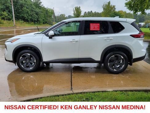 Certified 2026 Nissan Rogue SV AWD/4WD image 6