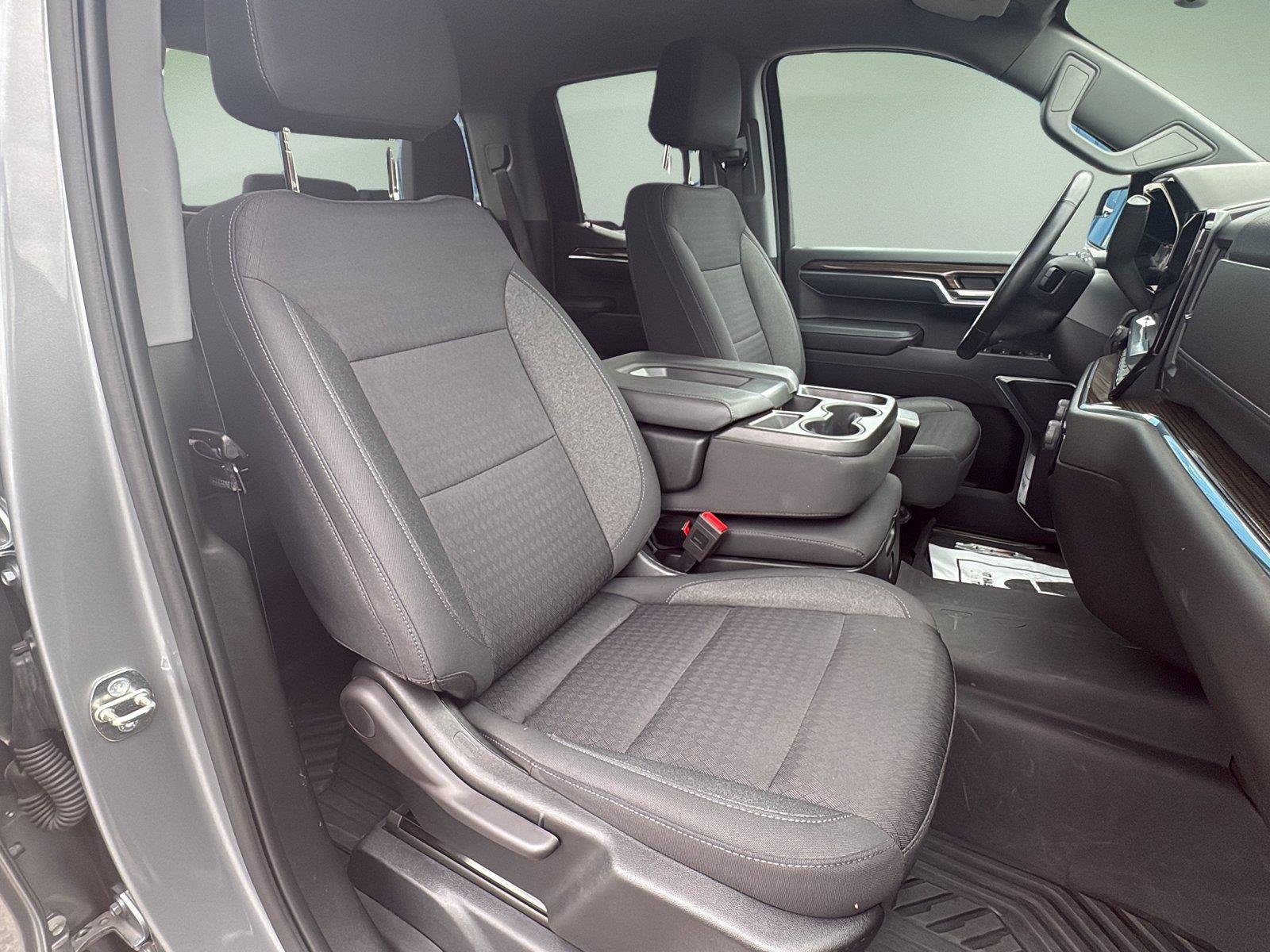 Used 2023 Chevrolet Silverado 1500 LT AWD/4WD image 21