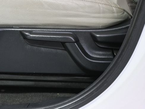 Used 2018 Honda HR-V EX-L image 11
