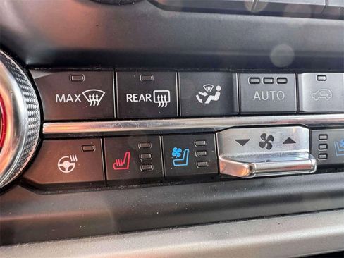 Used 2023 Ford Expedition Max XLT image 30