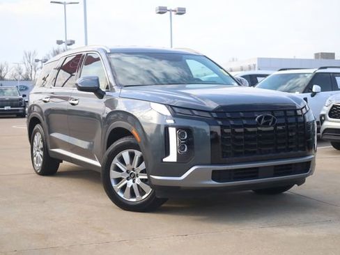 Used 2025 Hyundai Palisade SEL image 2