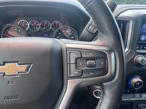 Used 2021 Chevrolet Silverado 1500 LT AWD/4WD image 20