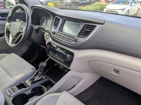 Used 2018 Hyundai Tucson Value image 12