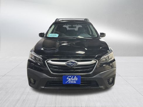 Certified 2020 Subaru Outback Premium image 2