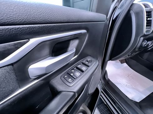 Used 2019 RAM 1500 Big Horn AWD/4WD image 12