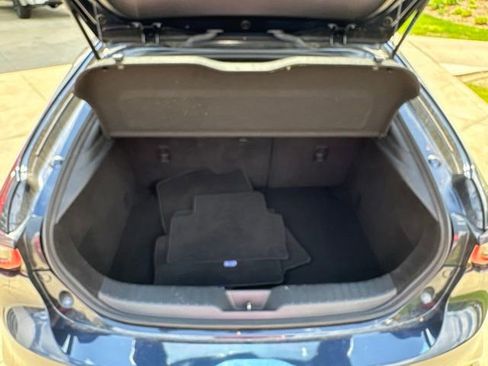 Used 2023 MAZDA MAZDA3 s FWD image 18
