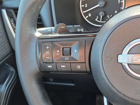 Used 2023 Nissan Rogue SV AWD/4WD image 20