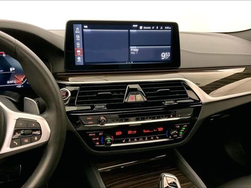Certified 2023 BMW M550i xDrive w/ Executive Package AWD/4WD image 5