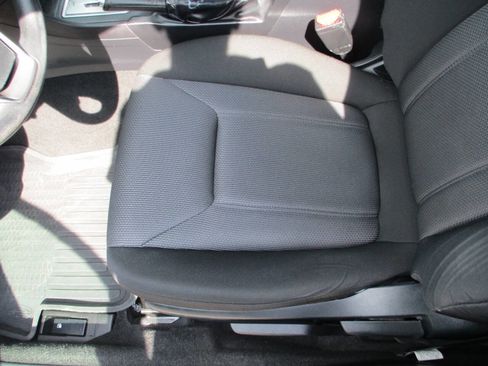 Used 2019 Subaru Impreza 2.0i Premium image 5