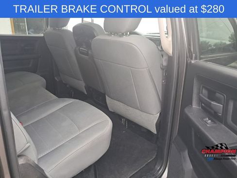 Used 2016 RAM 2500 Tradesman w/ Chrome Appearance Group AWD/4WD image 13