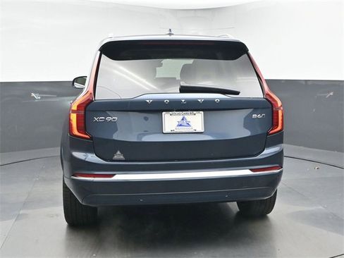 New 2026 Volvo XC90 B6 Ultra image 7