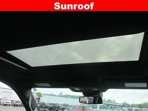 Used 2025 GMC Sierra 1500 AT4 w/ AT4 Premium Package image 17