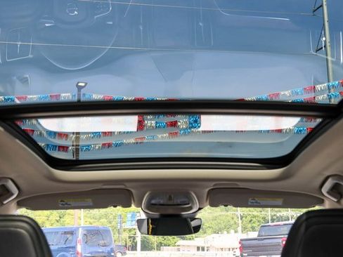 Used 2023 Volvo XC60 B5 Plus w/ Climate Package image 12