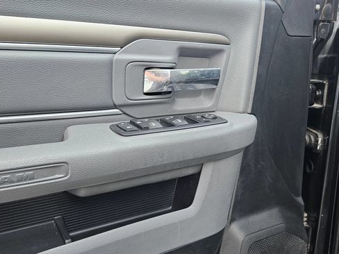Used 2017 RAM 1500 Big Horn RWD image 18
