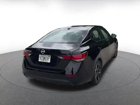 Used 2025 Nissan Sentra SV FWD image 13