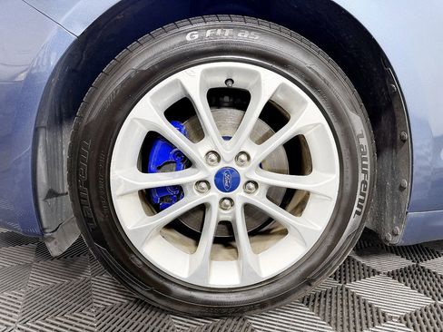 Used 2019 Ford Fusion SE FWD image 23