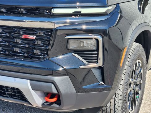 New 2026 Chevrolet Traverse Z71 w/ Driver Confidence Package image 6