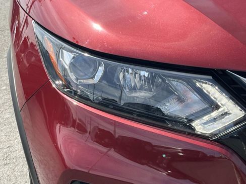 Used 2021 Nissan Rogue Sport SL AWD/4WD image 6