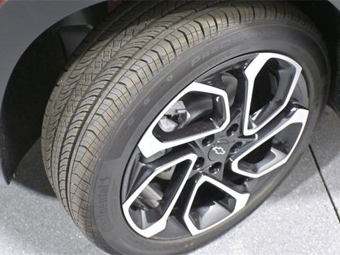 New 2026 Chevrolet Trax RS w/ Driver Confidence Package image 9