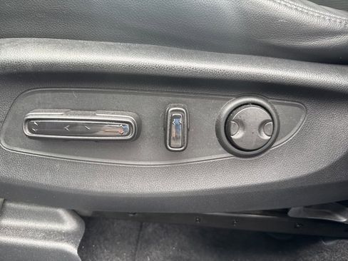 Used 2023 Honda CR-V EX-L image 15