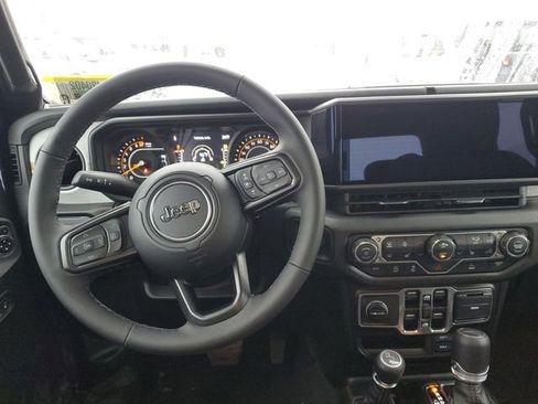 New 2026 Jeep Gladiator Sport image 13