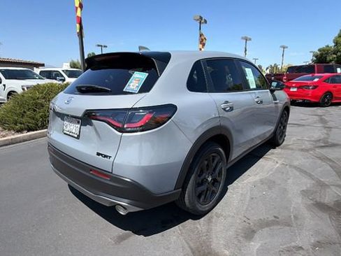 Used 2024 Honda HR-V Sport image 4