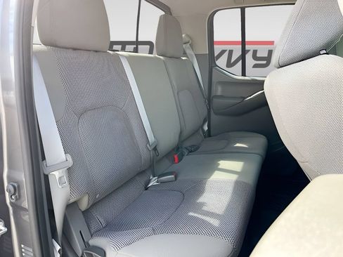 Used 2018 Nissan Frontier SV w/ Value Truck Package RWD image 25