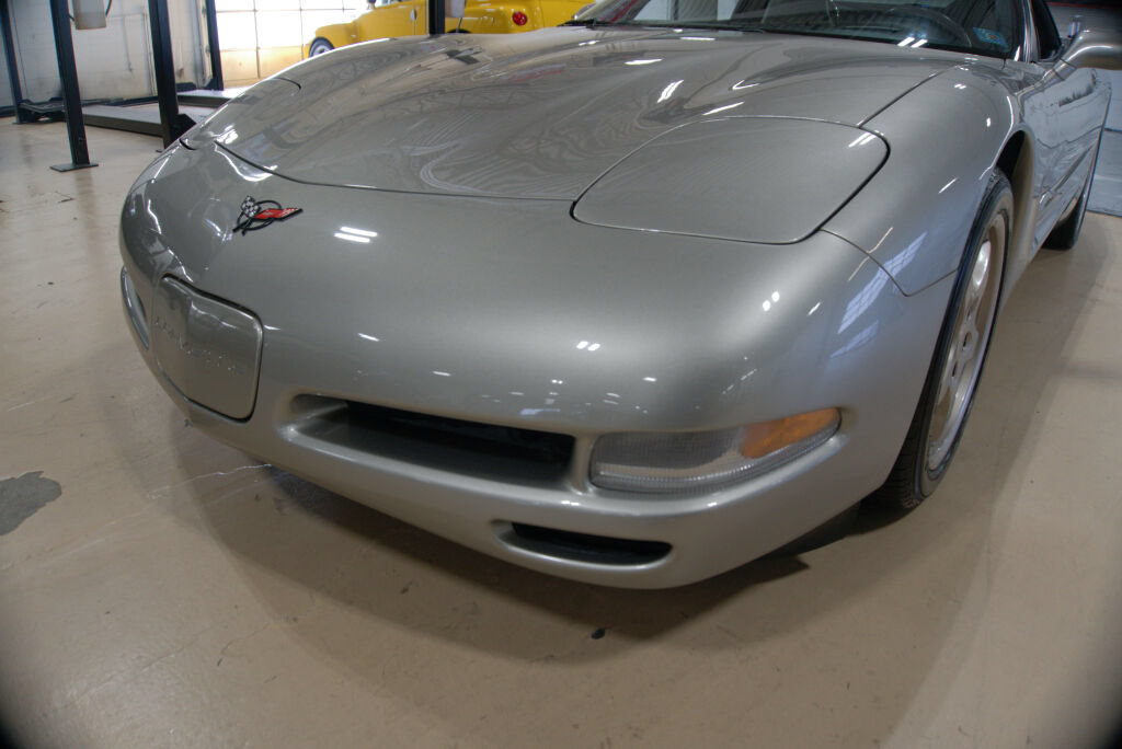Used 2001 Chevrolet Corvette Convertible w/ Preferred Equipment Group2 RWD image 10