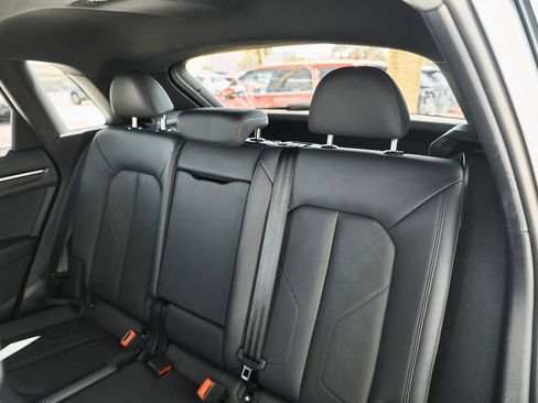 Used 2025 Audi Q3 2.0T Premium AWD/4WD image 44