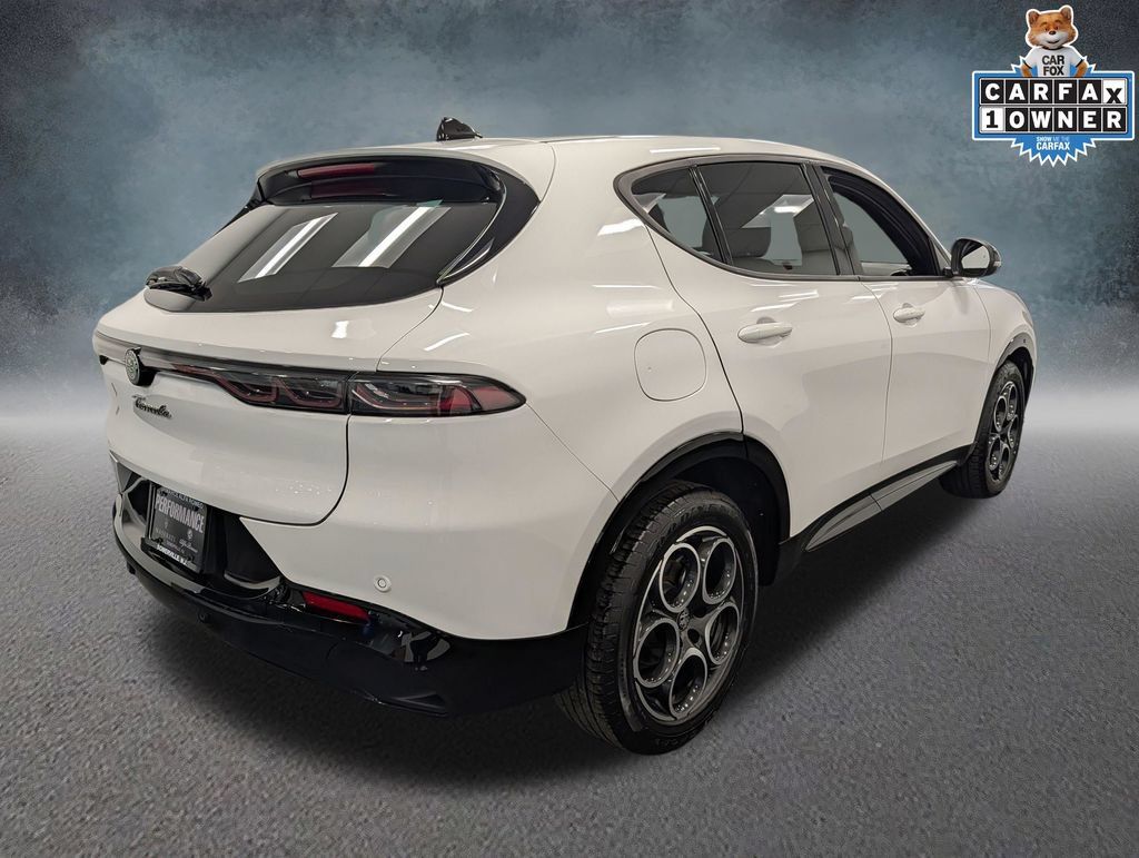 Used 2025 Alfa Romeo Tonale AWD/4WD image 4