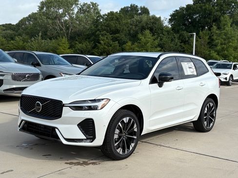 New 2026 Volvo XC60 B5 Plus w/ Protection Package Premier image 2