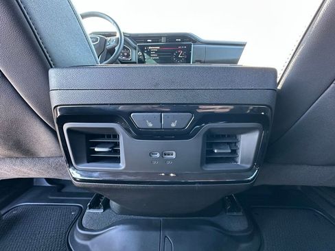 Used 2025 GMC Sierra 1500 AT4 w/ AT4 Premium Package image 8