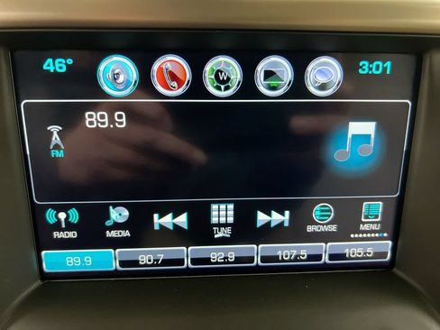 Used 2019 GMC Acadia Denali w/ Technology Package FWD image 13