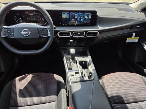 New 2027 Nissan Sentra SR w/ Floor Mat Package FWD image 14