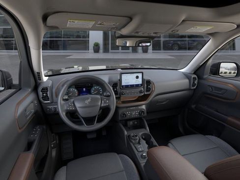 Used 2024 Ford Bronco Sport Outer Banks w/ Tech Package image 9