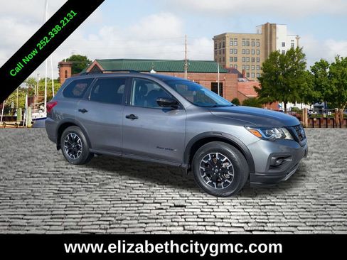 Used 2019 Nissan Pathfinder SL image 1