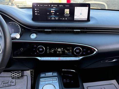 Used 2022 Genesis GV70 3.5T Sport w/ Sport Advanced Package AWD/4WD image 22