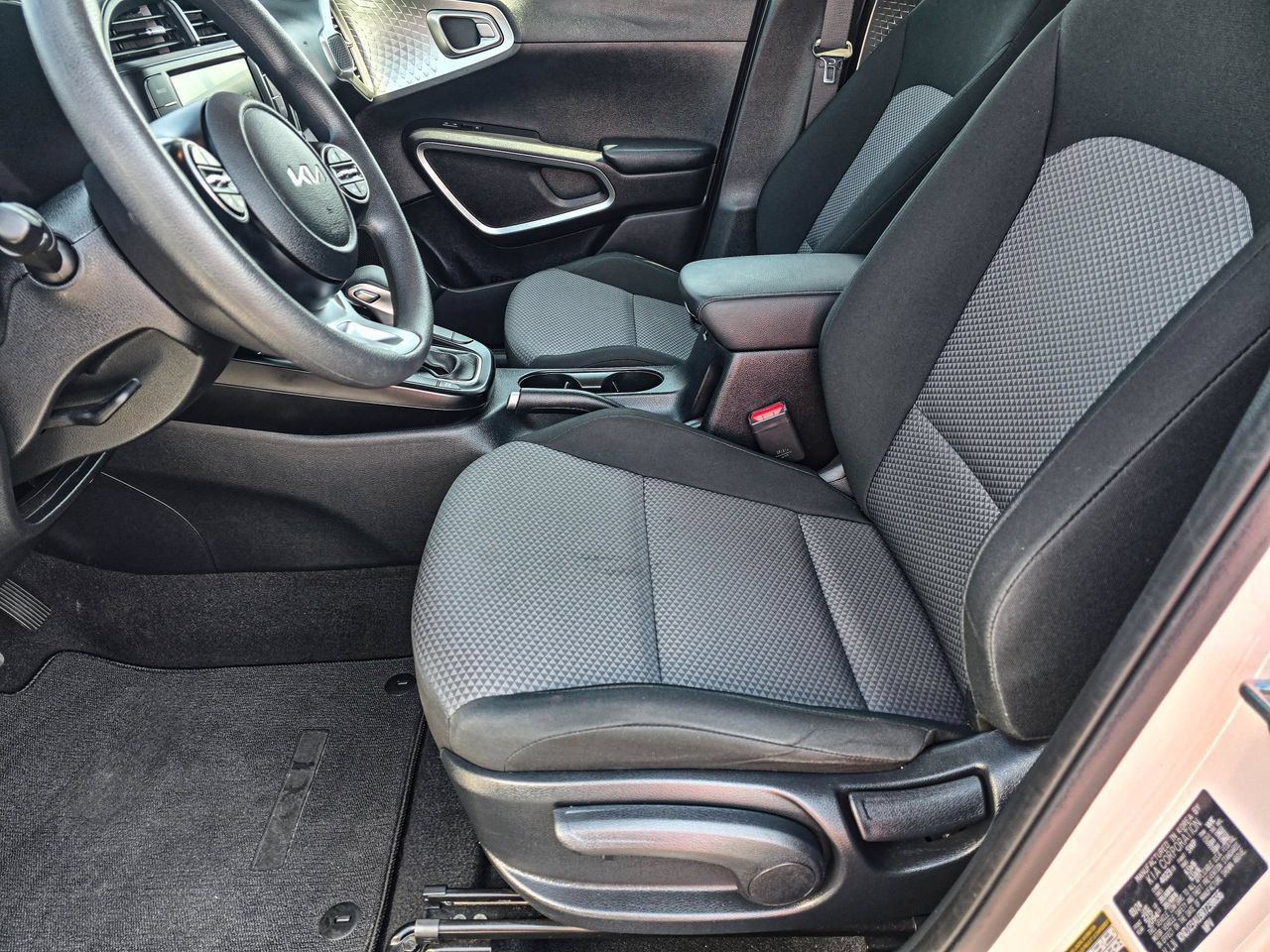 Used 2024 Kia Soul LX w/ Option Group 015 FWD image 20