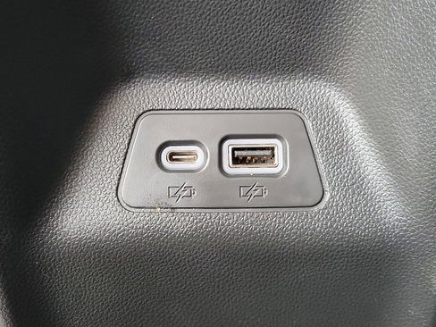 Used 2023 Buick Envision Preferred w/ Sport Touring Package AWD/4WD image 16