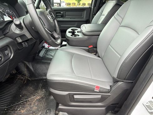 New 2026 RAM 5500 Tradesman w/ Chrome Appearance Group AWD/4WD image 16