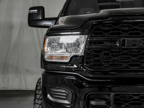 Used 2024 RAM 2500 Tradesman w/ Chrome Appearance Group AWD/4WD image 38
