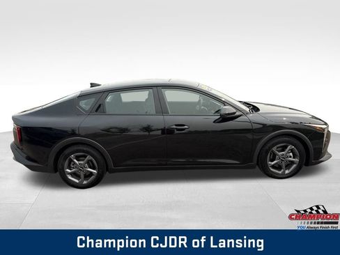 Used 2025 Kia K4 FWD image 9