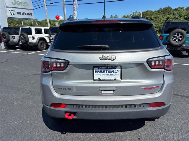Certified 2019 Jeep Compass Trailhawk AWD/4WD image 3