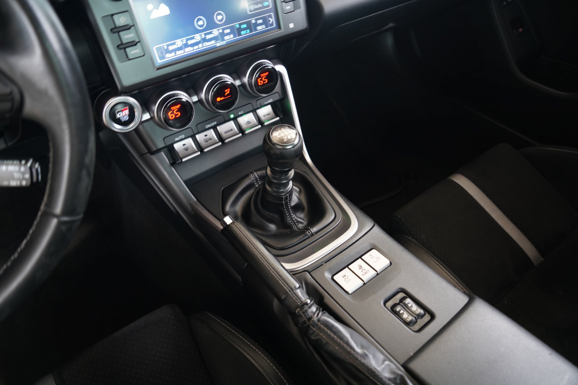 Used 2023 Toyota GR86 Premium RWD image 19
