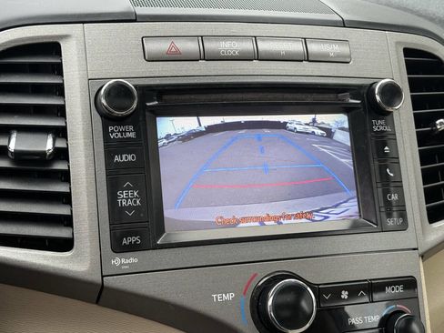 Used 2013 Toyota Venza LE image 12