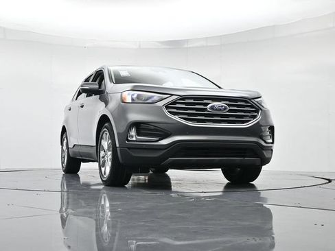 Used 2022 Ford Edge Titanium AWD/4WD image 33