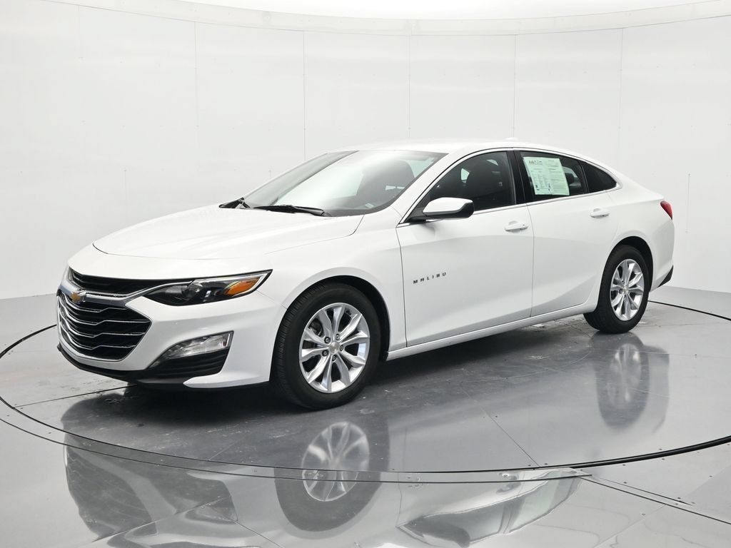 Certified 2025 Chevrolet Malibu LT FWD image 1